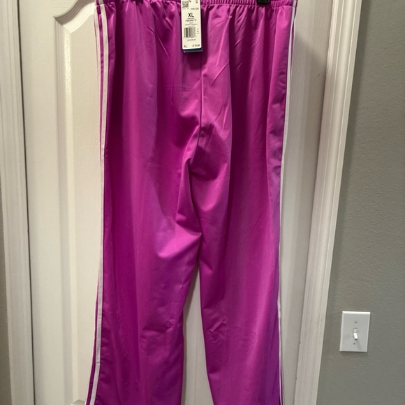 Adidas ladies purple burst track pants size XL - Picture 4 of 8